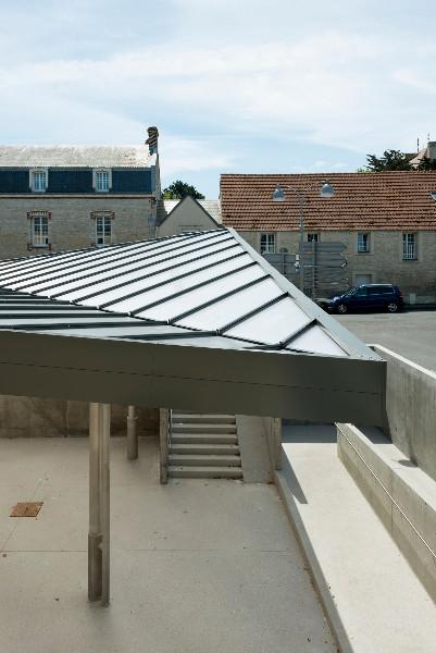 REHABILITATION ET EXTENSION de LA PLACE du MARCHE de COURSEULLES sur MER (14)